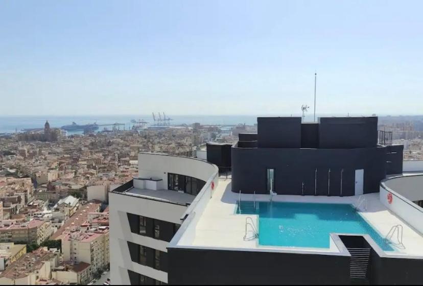 Urban Sky Views Over Malaga Luaran gambar